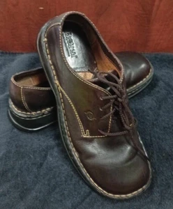 Born Woman's Size 9 M/W Dark Brown Leather Lace Up Oxford Low Heel W9788 F4 EUC - Picture 1 of 7
