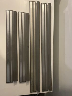 Protector alfombrilla lateral escalonada Mercedes 1988-1995 W124 WAGON 300TE 500E PIEZAS BENZ de fabricante de equipos originales Foto 1 de 4