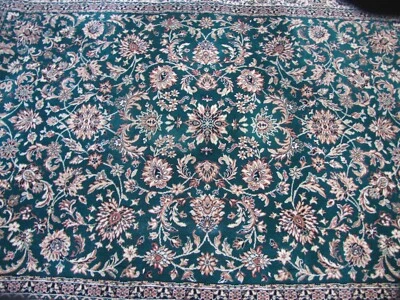 Amazing COURISTAN DIAMONTE ORIENTAL DESIGN RUG  100% WOOL 5'6" x 8"6' - Image 1 of 4