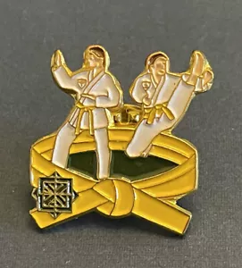 Karate Pin Karate Martial Arts Pin. G - Picture 1 of 1