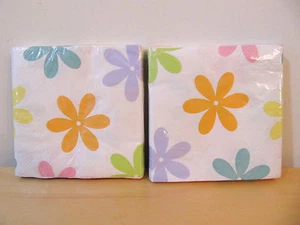 NEW Hallmark Easter Party “Springtime Daisies” Premium Set of 2 ~ 40 Napkins - Picture 1 of 3