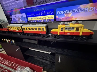LEGO VINTAGE 7740 TRAIN & 7815 . Incomplete  please read  - Image 1 of 4