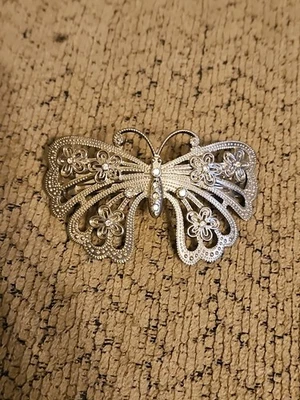 Pinza de pelo vintage mariposa estilo francés tono plata 3,5"x2,25" Foto 1 de 4