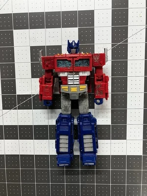 Transformers WCF Siege Optimus Prime For Parts READ DESCRIPTION - Image 1 of 3