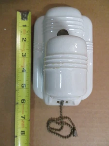 Vintage White Porcelain Ceramic Art Deco Bathroom Wall Light Sconce - Picture 1 of 5