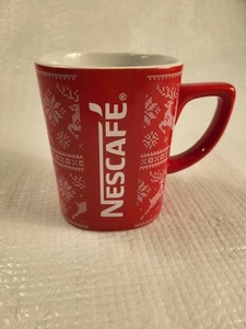 Taza de café chocolate caliente de vacaciones de Navidad roja Nescafé - Imagen 1 de 8