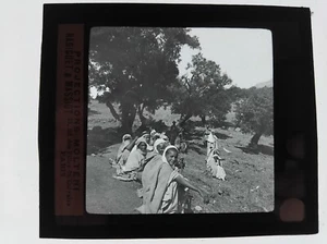 ALGERIE KABYLIE GROUPE INDIGENE COLONIE PHOTO PLAQUE DE VERRE MOLTENI 1900 PARIS - Bild 1 von 2