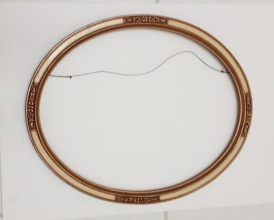 "Antiguo marco de madera ornamentada dorado ovalado de mediados de siglo 20,5""x17,75""x1""" Foto 1 de 4