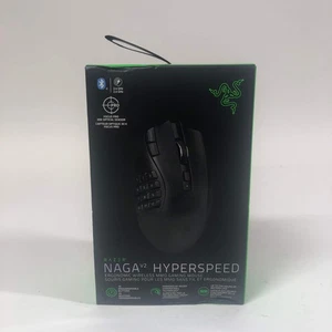 New Razer Naga V2 Hyperspeed Ergonomic Wireless MMO Gaming Mouse RZ01-0360 - Afbeelding 1 van 5