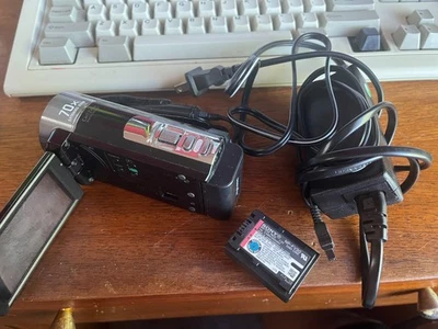 Sony DCR-SX85 Camcorder - Probably For Parts Only - With case - Image 1 of 2