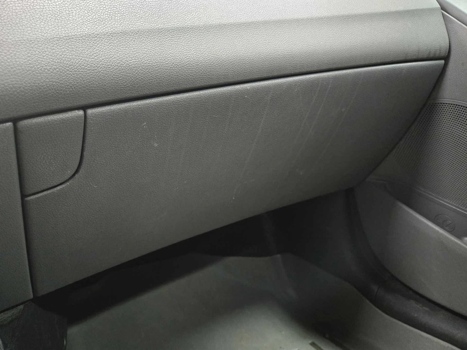 Guantera Hyundai Elantra 2011-2016 *gris-ras* OEM Foto 1 de 1