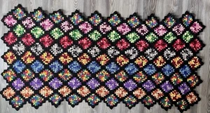 Vintage Häkeldecke Granny Square Mehrfarbig Schwarz, Afghanisch/Überwurf 71”X 36” - Bild 1 von 6