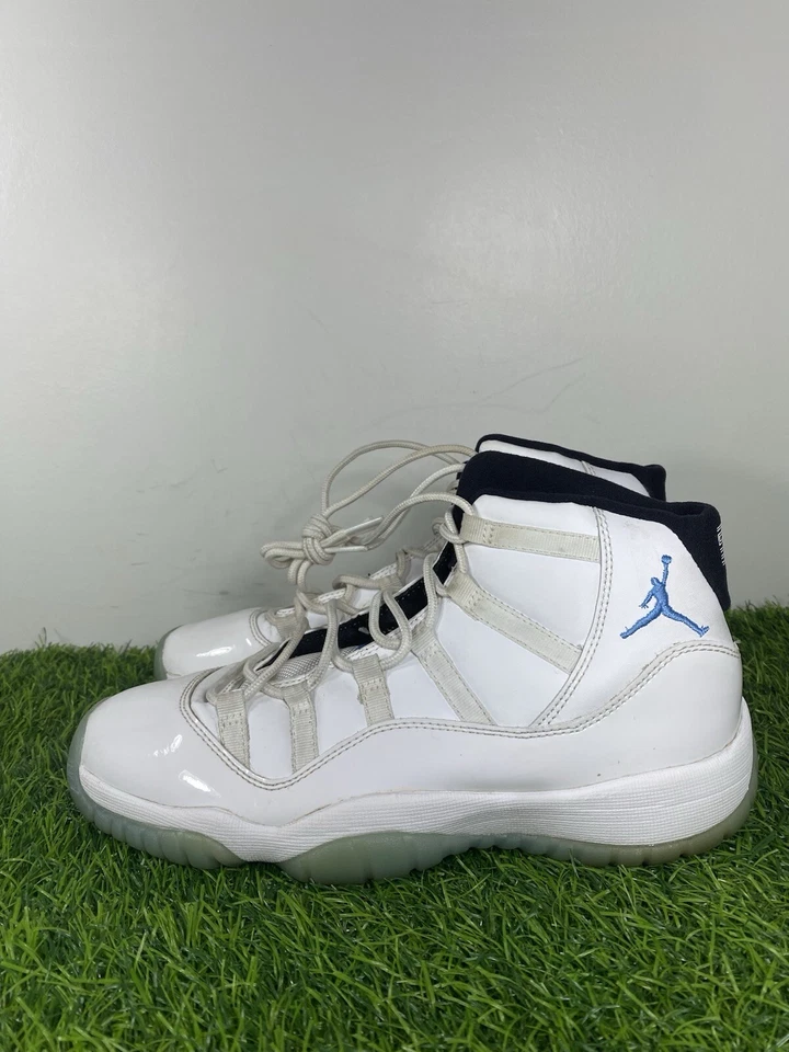 Zapato Air Jordan 11 Retro GS Talla 7 Juvenil 7Y Blanco Leyenda Azul Negro 378038-117 Foto 1 de 4