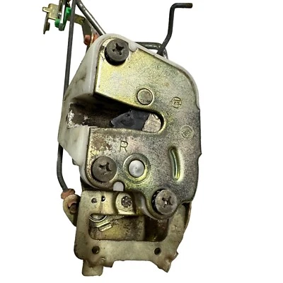 Toyota Celica GT 1986 escotilla OEM lado derecho pasajero manual cierre de puerta 86 Foto 1 de 4