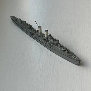 WIKING WW2 GERMAN CRUISER “EMDEN” 1:1250 METAL WATERLINE MODEL VINTAGE 1930s - Picture 1 of 12
