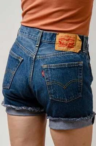 Vintage Levis 501 Cut Off Shorts Dark Denim ausgefranste Jeans W 29 - Bild 1 von 6