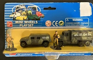 Mini Wheels Military Play Set 2 Vehicles & 2 Men SD29 01GH86 Plastic Set VTG - Picture 1 of 6