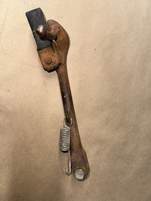 75,76,77,78  Honda cb-750f, cb-550f, cj-360  side stand, 50540-390-000 - Image 1 of 4