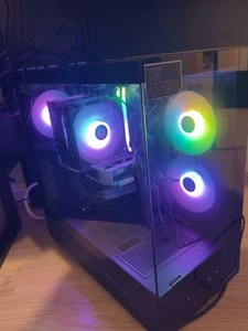 Custom Gaming PC - Create Your Own PC - AMD, INTEL, NVIDIA, UP TO 64 GB RAM - Afbeelding 1 van 1