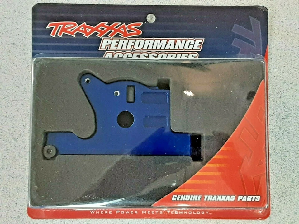 Traxxas 7460R Rustler 4X4 Aluminum Motor Mount Blue Brand New!! - Image 1 of 2