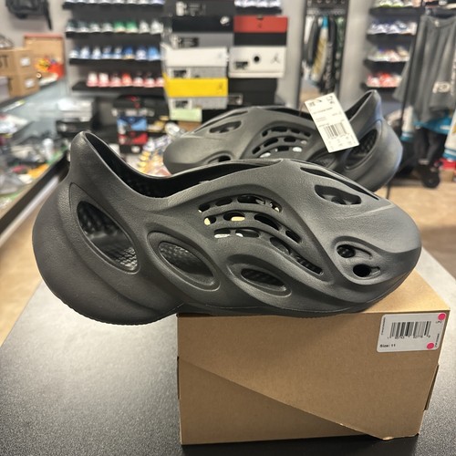 Adidas Yeezy Foam Runner Onyx Nero HP8739 Scarpe Uomo NUOVE Taglia 11 Spedizione Rapida