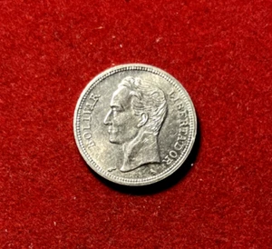 Venezuela 1960 Bolivar UNC Silver Coin Y#37a T3092a - Picture 1 of 2
