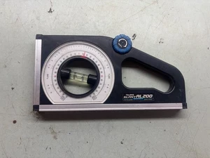 TAJIMA (SLT-AL200M) Magnetic Rotary Dual-Scale Pitch/Angle Meter - Picture 1 of 9