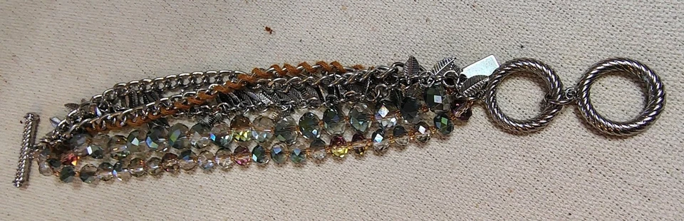 Pulsera Vivi Love Cinco Hilos Hojas Plata, Aurora Boreal Y Cadena Foto 1 de 3