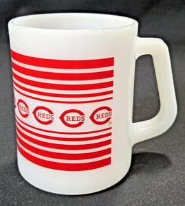 Vintage Milchglas CINCINNATI REDS Becher - Hergestellt in den USA - EUC - Bild 1 von 5
