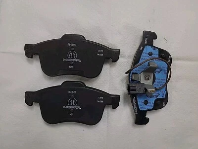 Kit de pastillas de freno de disco MOPAR 68530121AA para Ram ProMaster City 2021-2022 Foto 1 de 4