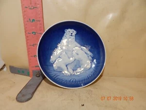 BING & GRONDAHL MOTHER'S DAY 1074 PLATE - POLAR BEARS - NO DAMAGE! - Picture 1 of 2