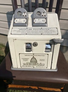 Vintage American Postmaster Dillon Mfg. Co US Postage Stamp Vending Machine Rare - Imagen 1 de 16