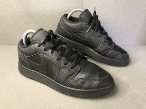 black nike leather trainers