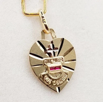 Pendentif médaille d'amour or 18k "+ qu'hier - que demain" AUGIS - La Passionnée - Photo 1/4