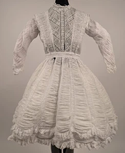 CONFECTION 1860’S RUCHED COTTON BATISTE + EMBROIDERED DRESS W RUFFLE LACE TRIMS - Picture 1 of 9