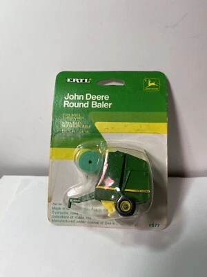 ERTL John Deere *EMPACADORA REDONDA* Escala 1/64 # 577 Nuevo en Blister O Foto 1 de 4