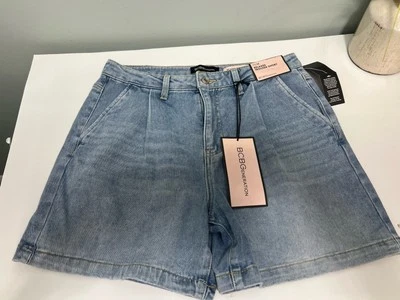 NWT BCBGeneration Pantalones cortos para mujer Talla 30 Mezcla de algodón Jeans plisados frontales Foto 1 de 4