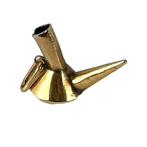 Vintage Spanish Porron 18 Karat Yellow Gold Charm Pendant - Picture 1 of 14
