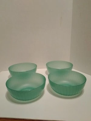 Mainstays 38 Oz Plastic Green Cereal/Salad Bowls Set of 4 Diameter 6.75 Inches - Image 1 of 4