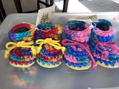 Zapatillas hechas a mano Padraig 12-30 meses. Forrado de piel de oveja, suela de cuero, lavable Foto 1 de 4