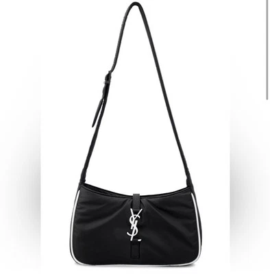 BNWT YSL Negro Nylon Regenerado Le 5 A 7 Hobo Hebilla Correa para el Hombro Bolso $2400 Foto 1 de 4