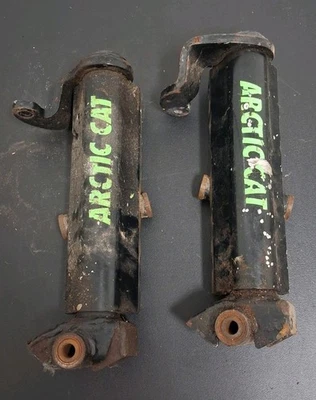 Husillo de dirección Arctic Cat ZR 440 1997 derecha/derecha OEM # 0703-606 y 0703-607 Foto 1 de 4