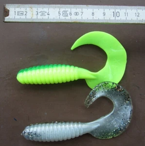 Fox Rage 2x Grub 12 cm 22 g 1x gelbgrün 1x weiß blau glitter Top! - Bild 1 von 1