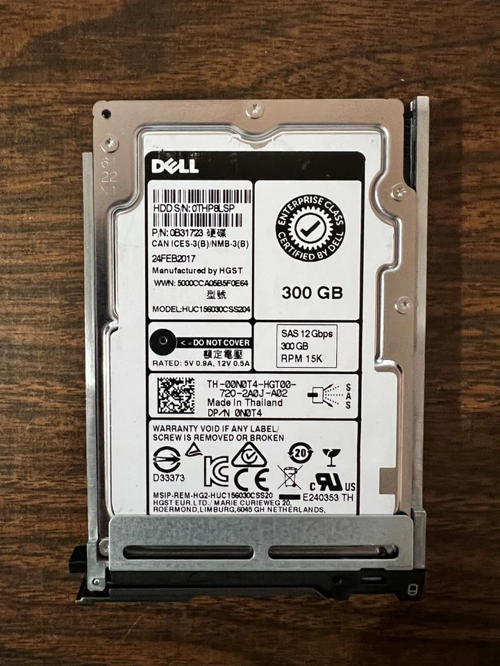 0N0T4 Dell 300GB 15K SAS 12Gb/s SFF HDD HUC156030CSS204 00N0T4 - Image 1 of 1