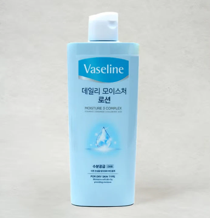 LOCIÓN CORPORAL COMPLEJA VASELINA HIDRATACIÓN DIARIA 3 180mL K-BELLEZA Foto 1 de 1