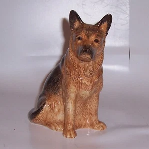 QUAIL Alsatian dog Moneybox - Picture 1 of 1