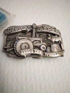 Gürtelschnalle, 1983 American Farmer Feeds the World, Siskiyou Buckle Co. - Bild 1 von 6