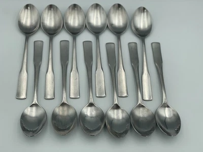 Oneida PERSUASION Stainless Steel Silver 12 Soup Spoon Set - Image 1 of 4