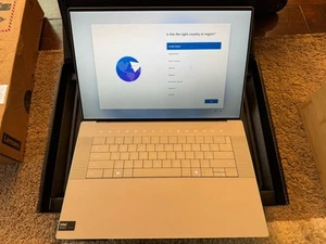 2024 Dell XPS 16 9640 Laptop Ultra 7 16GB 1TB SSD 16.3" FHD+ RTX 4050 Platinum - Picture 1 of 6