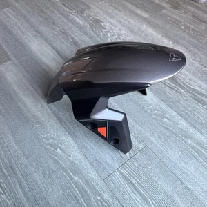Triumph 765 RS Street Triple Kotflügel vorne, Fender 2024-25 silber P.N. T2311077 - Bild 1 von 6